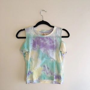 Hollister Cold Shoulder Tie Die Top Size Small